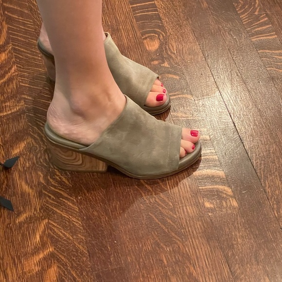 Vince suede heels - Picture 3 of 6